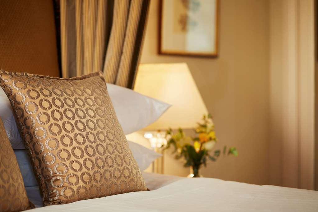 Готель Macdonald Houstoun House Uphall Номер фото